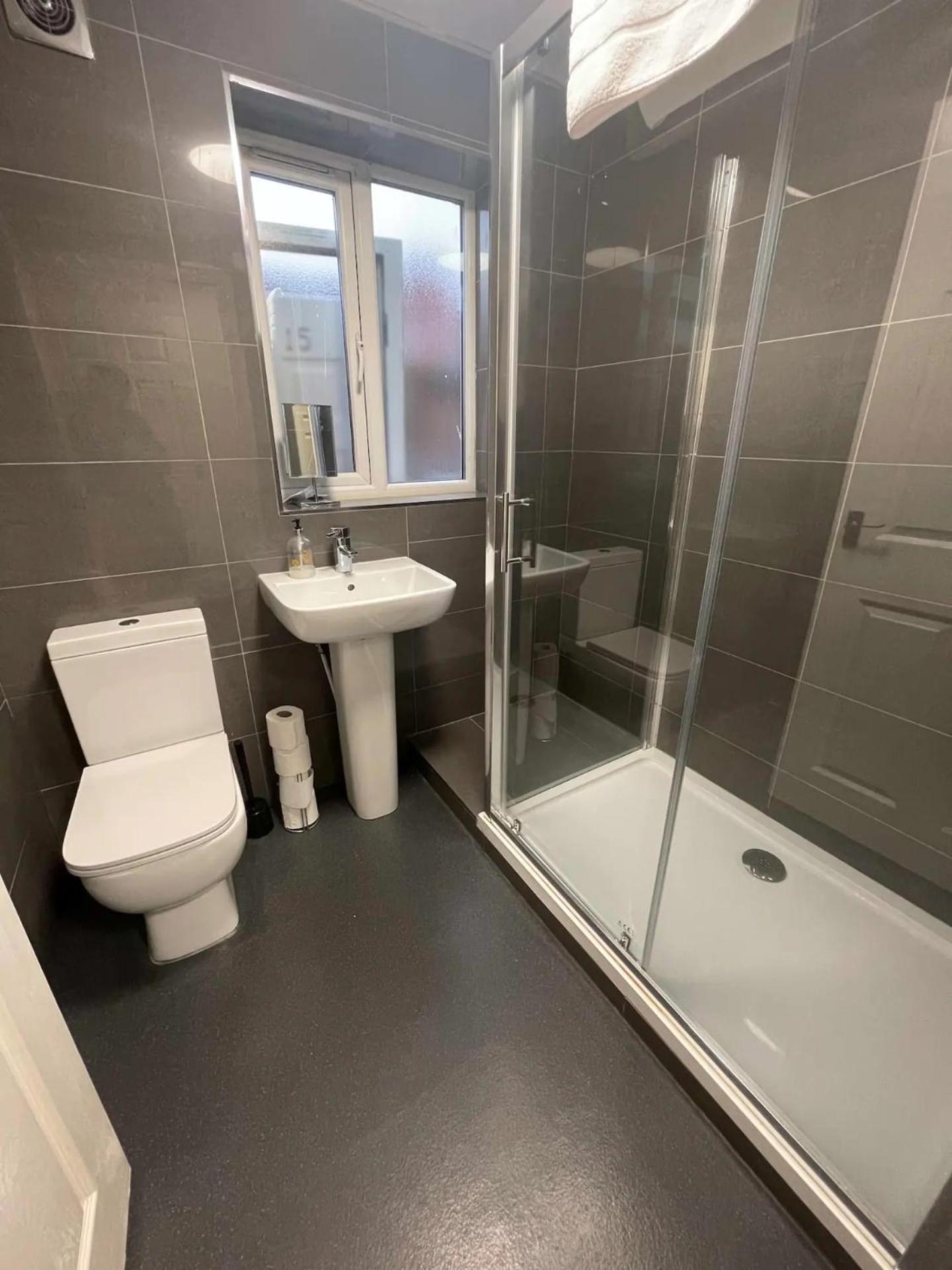 Ryan I Air I Bnb - 147-153 Mill Street - Free Parking Liverpool Buitenkant foto